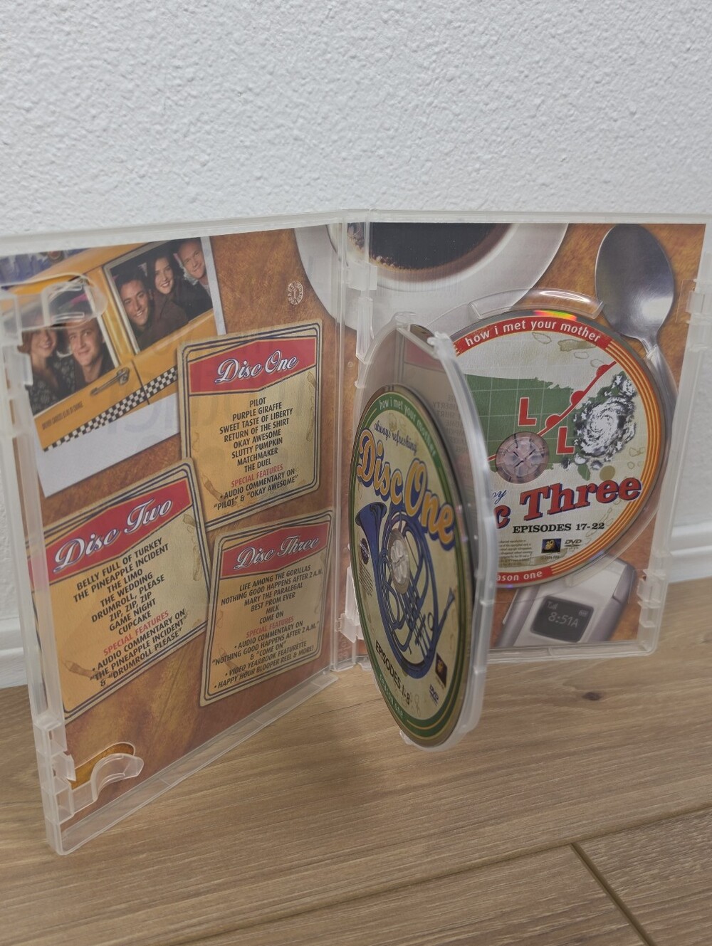 How I Met Your Mother Seasons 1 - 3 DVDs - Picture 4 of 13